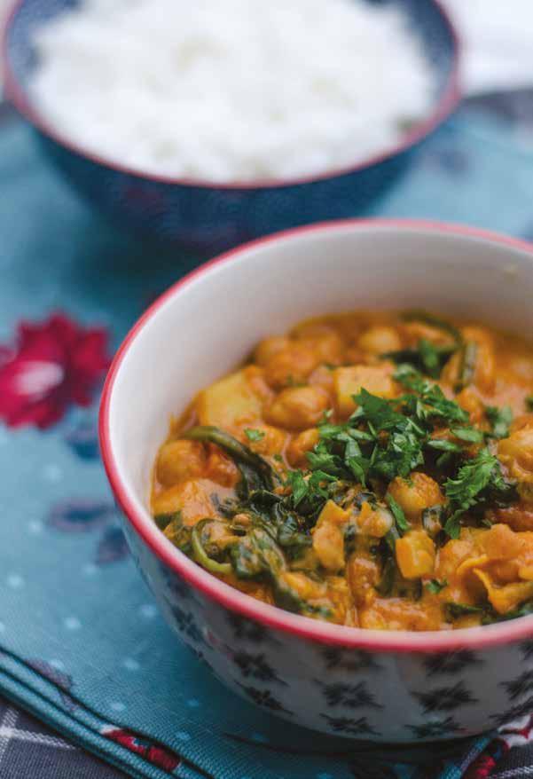 SPINACH, CHICKPEA AND SWEET POTATO CURRY A vegetarian dish that doesn t compromise on energy or flavour Preparation Time: 15 minutes Cooking Time: 1 hour SERVES 4-6 Ingredients 1 medium onion, finely