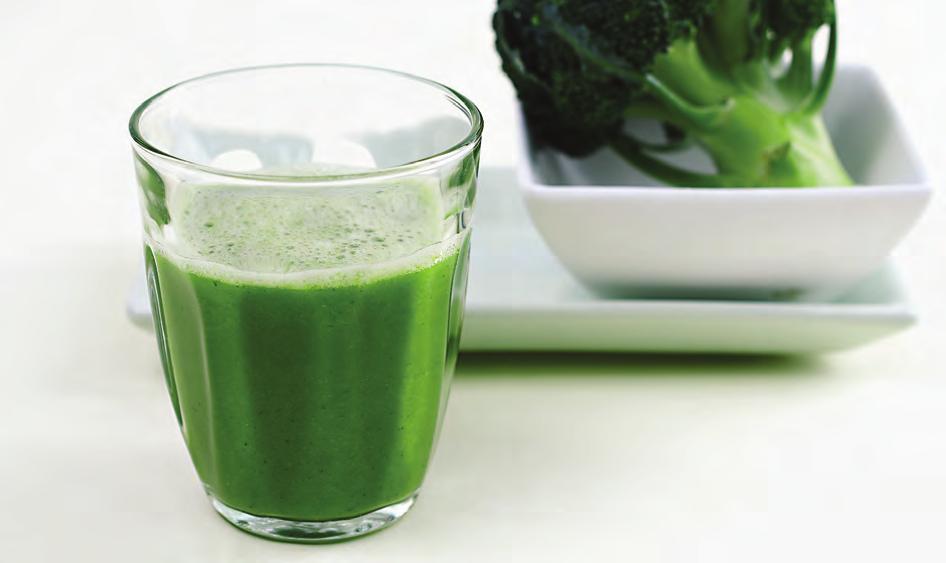 Broccoli Juice Broccoli has selenium, a cancer-preventing component. It is also abundant in betacarotene and other minerals, which prevent aging and lifestyle related illnesses. 1.