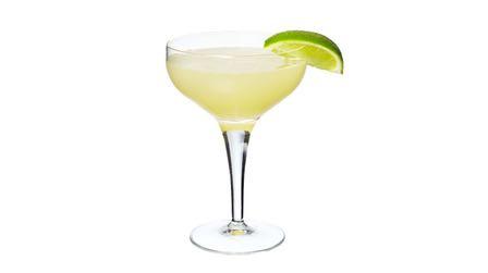 INGREDIENTS 1-1/2 oz Rum 3/4 oz Simple syrup 3/4 oz Lime juice MIX IN MIX Shaker Ice > Shake >