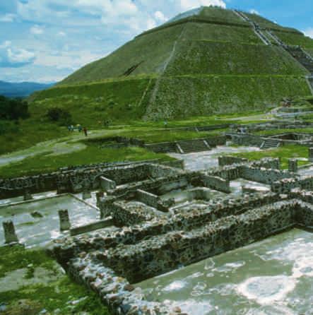 There are no records of the origin of the Aztec people, but Aztec tradition suggests that they were a tribe of hunters and gatherers who once lived on the northern Mexican plateau.