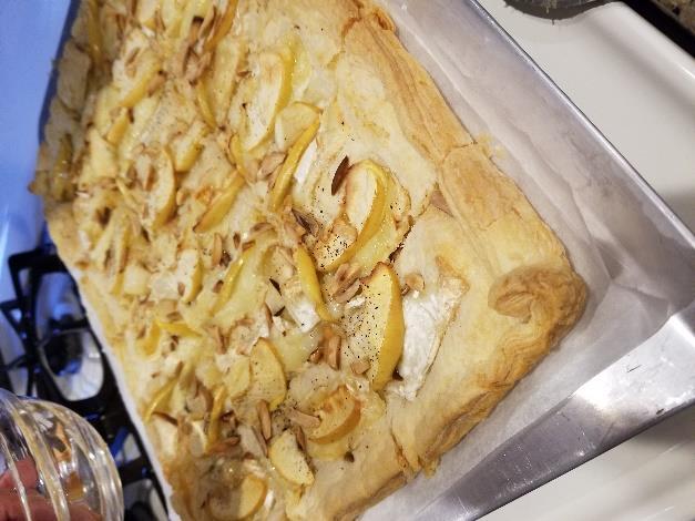 Brie and Apple Tart 1 sheet puff pastry (thawed) 8 oz.