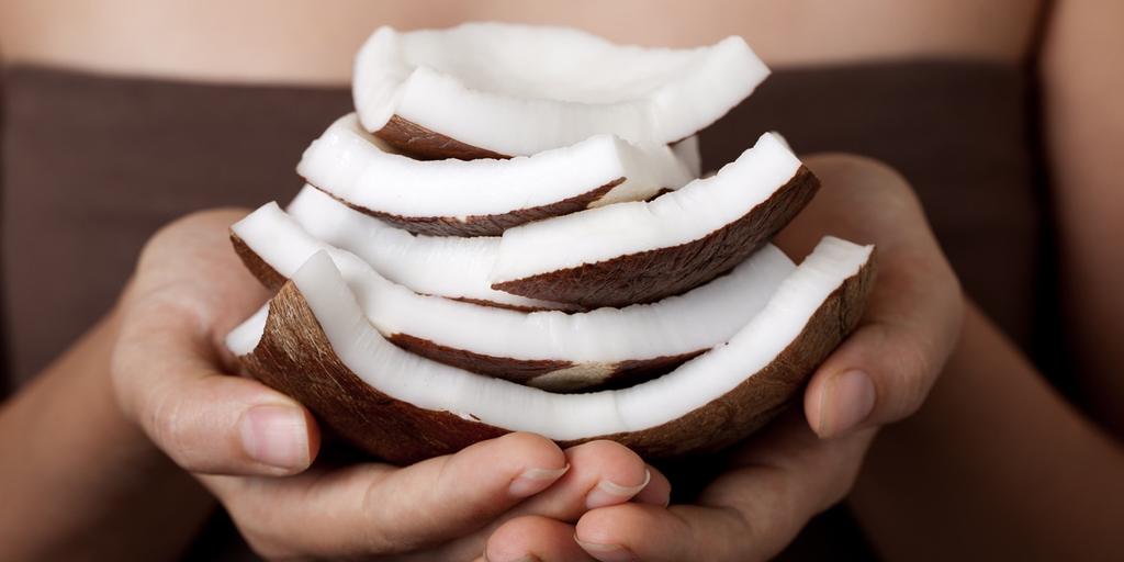 COCONUT OIL EXTRA VIRGIN BENEFITS DIETARY SUPPLEMENT The surprising thing is that coconut oil has 93 % saturated fats and is being used to lose weight, how can it be?