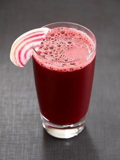 The Beetroot Combo 1 large beet, scrubbed, halved 4 cups baby spinach ½ Fuji apple, cored Dash of Nutmeg or Cinnamon (optional) Add all ingredients to juicer alternating between