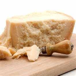 Both rich and mellow in flavor, Belletoile Triple Cream is a spreadable cheese that is creamy, buttery and luscious. Try this cheese on crusty French bread or top with honey and almonds.