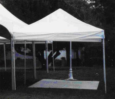 Frame Tents 20 x 20 seats 32-40 500.00 20 x 30 seats 48-60 650.00 20 x 40 seats 64-80 800.00 20 x 60 seats 96-120 1,200.00 20 x 80 128-160 1,500.00 New York Tent lamps 8 80.00 Tent sides or lights 1.