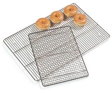 Bun Pans & Sheet Pans Sturdy bun pans for baking, transporting, and displaying cookies, bread, and pastries Aluminum surface allows even browning of foods Manufactured from extra hard, tempered