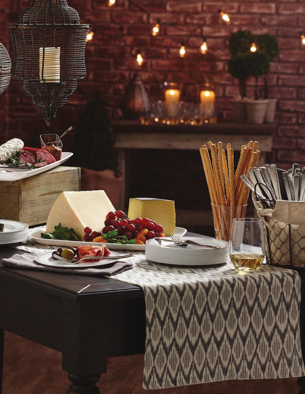 Rustic Elegance Make a permanent impression with our disposable tableware.