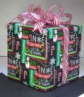 00 9846 Chalk it Up Christmas Wrap Papel de