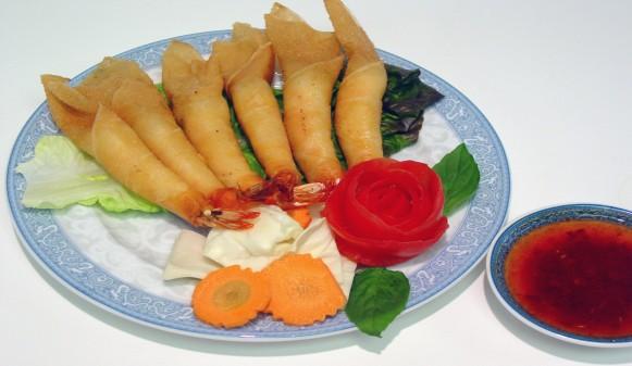 Crispy Shrimp Rolls/ Tôm Cuốn Chiên Dòn (6) $9.50 Seasoned shrimp wrapped in crispy wonton paper.