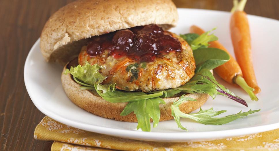 GRILLED TURKEY BURGERS MAKES: 4 SERVINGS, CARB GRAMS PER SERVING: 26 ½ cup finely shredded carrot ¼ cup thinly sliced green onions 2 tablespoons fine dry bread crumbs 2 tablespoons fat-free milk ¼