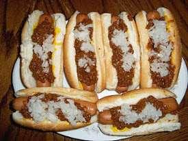 Ft. Wayne Copycat Coney Dog By: Krista from Everyday Mom's Meals 50 Favorite American Recipes by State This recipe pays tribute to the infamous Coney Island hot dog.
