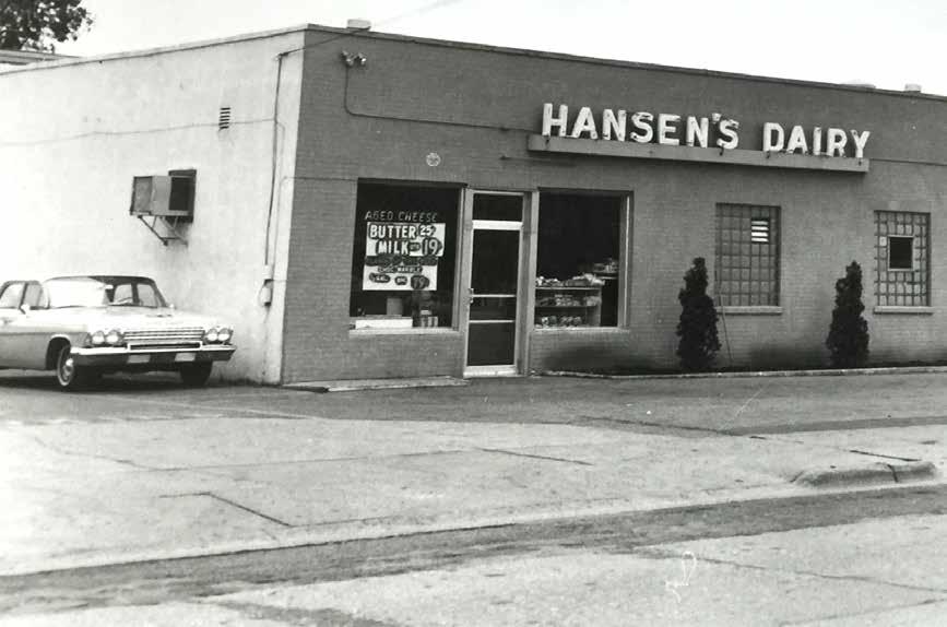 BORN FROM FAMILY, BAKED WITH TRADITION Nothing says tradition like Hansen s Pizza.