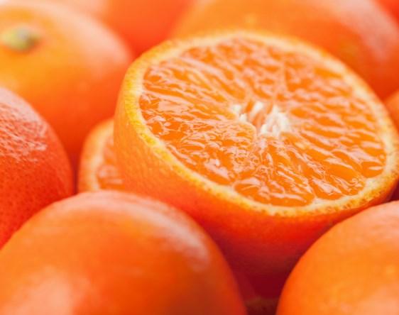 Organic Navel Oranges are We have 72ct Fancy and 10/4# Bags.