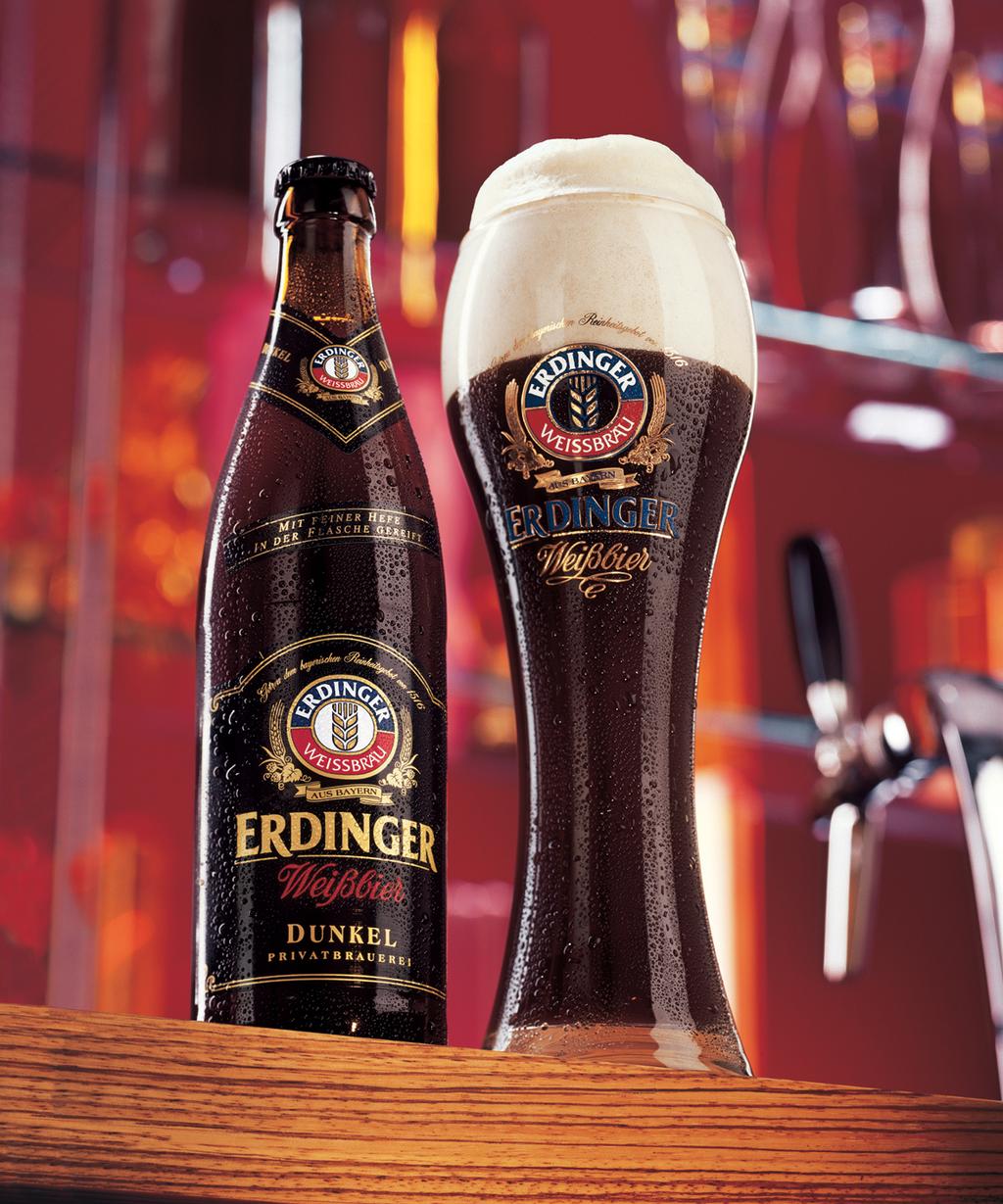 Authentic Bavarian Wheat Beer made with roasted wheat-malt give Erdinger Dunkel it