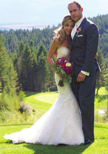 CONTACT US Thank you for your interest in hosting your wedding with the Radium Golf Group.