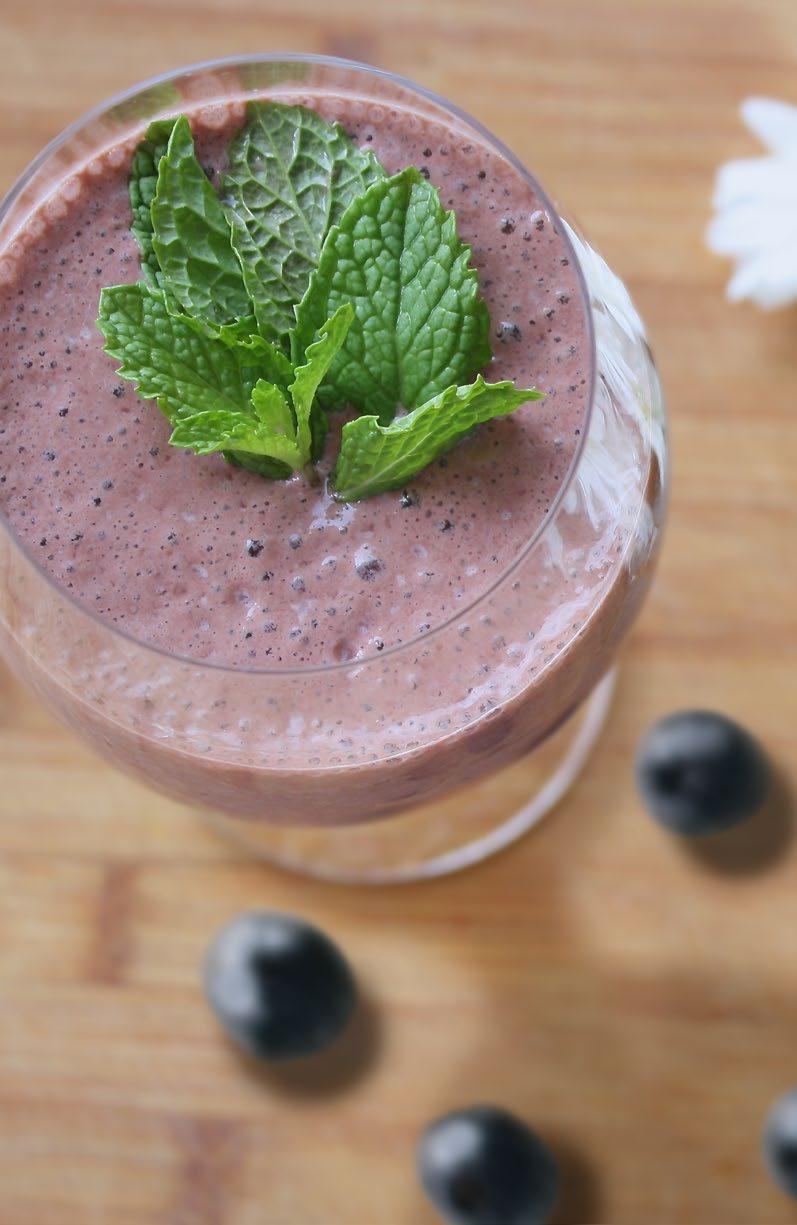 Breakfast Blueberry Smoothie 1 cup frozen blueberries 1 banana 2 cups packed, fresh spinach 1 cup fat-free milk (or milk of choice) 1 tsp.
