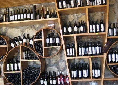 16 Georgian Wine Export Statistics 2016 1. Russian Federation 27 222 076 m bottles; 2. Ukraine 5 811 050 m bottles; 3.