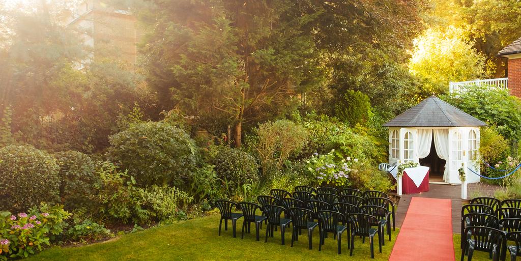 Set in an acre of beautiful award winning gardens The Venue The Yenton is situated on Bournemouth s East Cliff offering the perfect venue for Civil Ceremonies and Wedding Receptions.