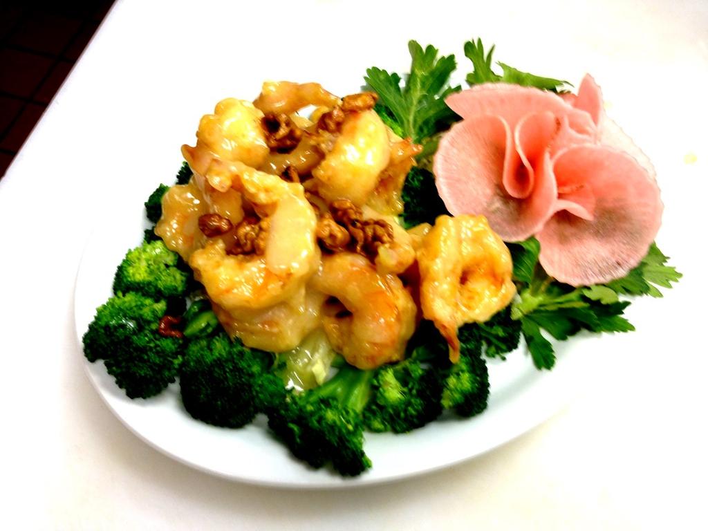 General Tso s Prawns General Tso s Prawns Succulent jumbo prawns deep-fried and tossed in
