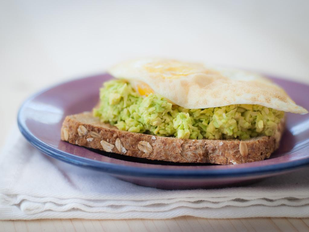 BREAKFAST AVOCADO AND EGG TOASTS Active time: 5 minutes Cook time: 5 minutes Yield: 2 servings SERVING INFO: 620 CALORIES, 40G FAT, 48G CARBOHYDRATES, 25G PROTEIN, 19G FIBER, 4G SUGAR 2 avocados,