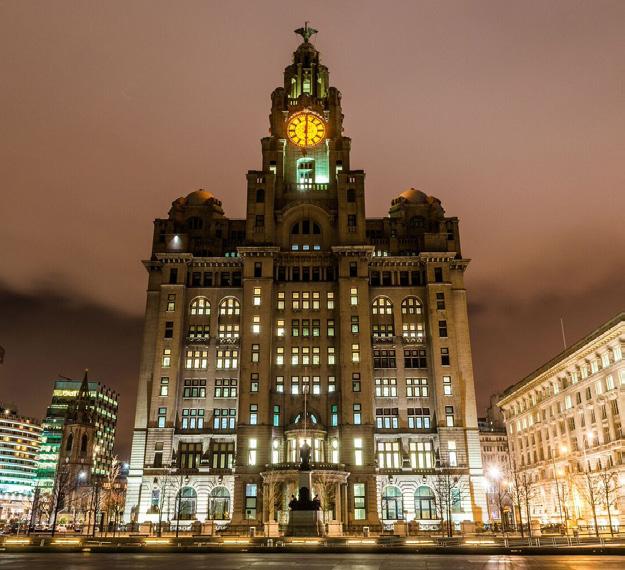 The Venue Located on Liverpool s historic waterfront on the first floor of the Iconic Royal Liver Building, The Venue is an extraordinary space that provides fantastic panoramic views of the River