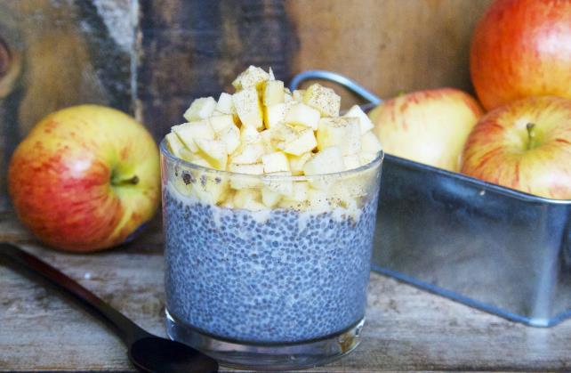 treats Apple Cinnamon Chia Pudding [Serves 2] 2 cups unsweetened coconut milk or almond milk ½ cup chia seeds Dash of vanilla 2-4 dashes of cinnamon Liquid stevia to taste (start with 10 drops and