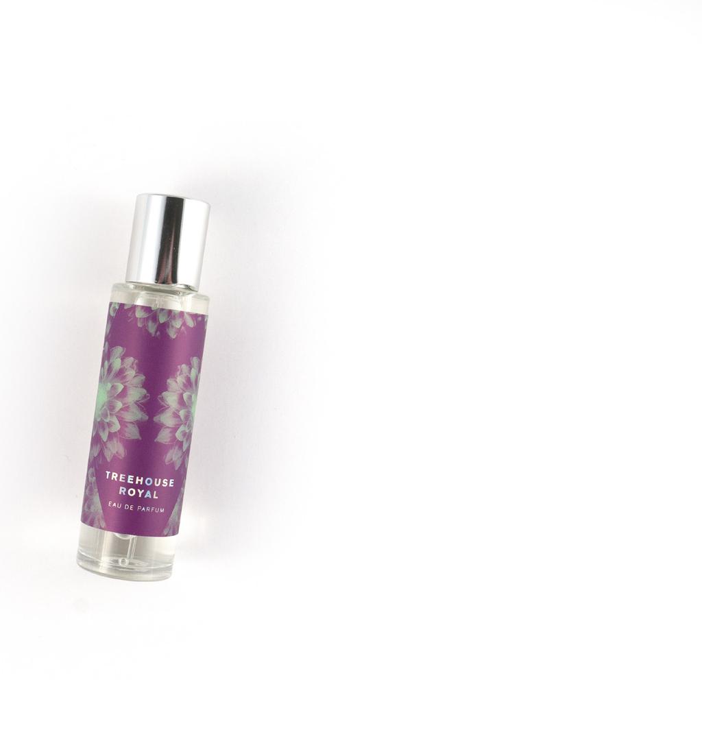 TREEHOUSE ROYAL FIG JASMINE MOSS Take on the day confidently with this elegant mix