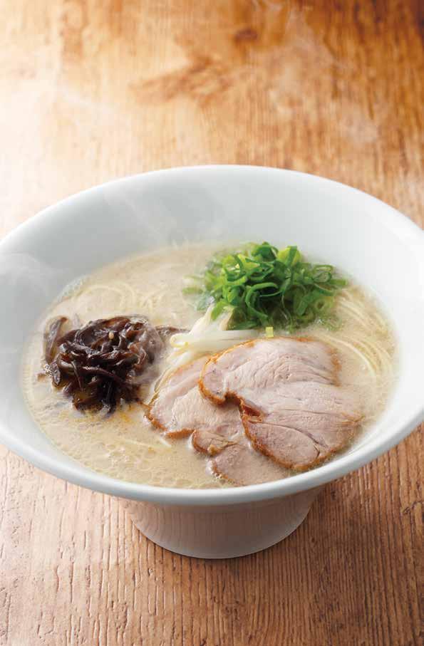 R A M N ラーメン NOODL IPPUDO noodles are the work of a craftsman, offering both a springy texture and deep flavors.