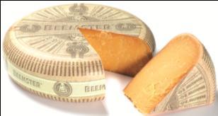 Although Beemster Classic has been matured over 18 months, its texture is still rather creamy and can be cut without crumbling too much.
