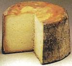 Bra Duro #053869 1/15 lb Quaglia Bra Duro is a much harder and much more savory cheese than Tenero as it is aged for a minimum of 6 months.