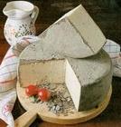 5 kg La Casearia This is the original and genuine cheese made under ash.