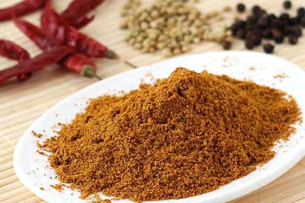 Sambhar Masala 7 each whole dry Kashmiri red chillies, broken into pieces 1 tablespoon coriander seeds (dhania) 1 teaspoon fenugreek seeds (methi) 1 tablespoon toovar dal (arhar) 1 tablespoon split