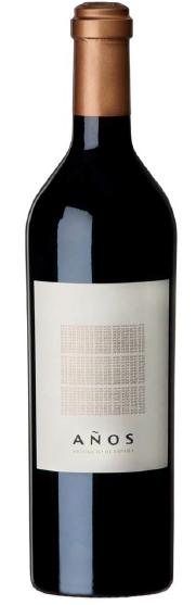3000 AÑOS Grape varieties: Old Vine Monastrell 50%, Syrah 50% Alcohol content: Alc. 15,5 %.