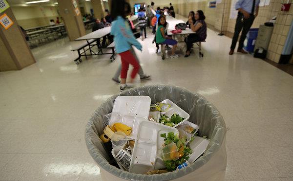 Effect of Entrée/Vegetable Pairings on Plate Waste Food and Nutrition Sciences, Texas A&M University Study suggests more than half of all vegetables served in schools wasted, important nutrients