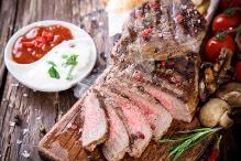 marinated with curry-mayonnaise & thinly diced onions 12,50 Pork steak in a spicy herb marinade 12,50 SwordOish steak with dried tomatoes & pine