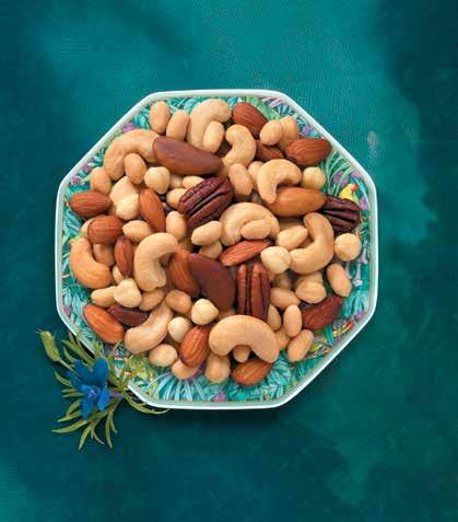 bag) ITEM 220 $9.00 MIXED NUTS WITH PEANUTS Mezcla de nueces con cacahuates Just the right blend of all your favorites.