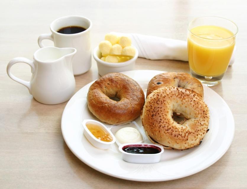 Breakfast Continental Breakfast RUB 850 Orange and grapefruit juices Fruit salad Selection of bakeries and breads Assorted cereals Fruit and Plain Yogurts Selection of cheeses Freshly Brewed Coffee /