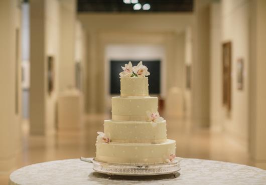 Custom wedding cakes made by licensed bakeries are allowed (the Museum will charge a fee for cake service of $150).