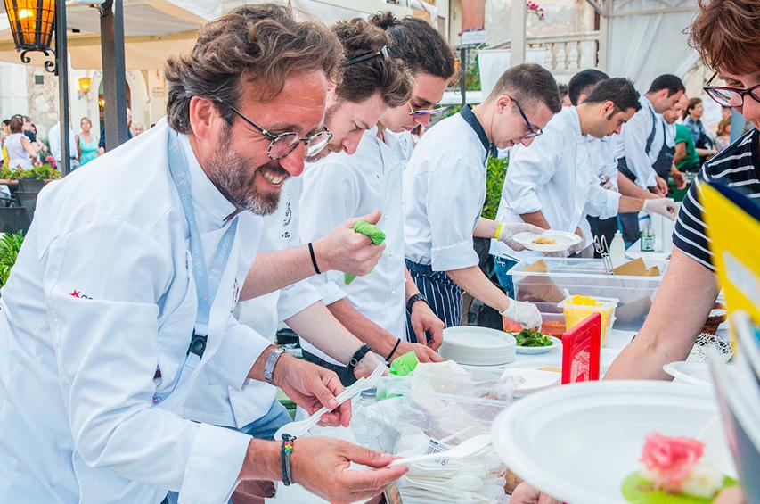 1.000 CHEFS from all over Italy Taormina Cooking Fest is an "event