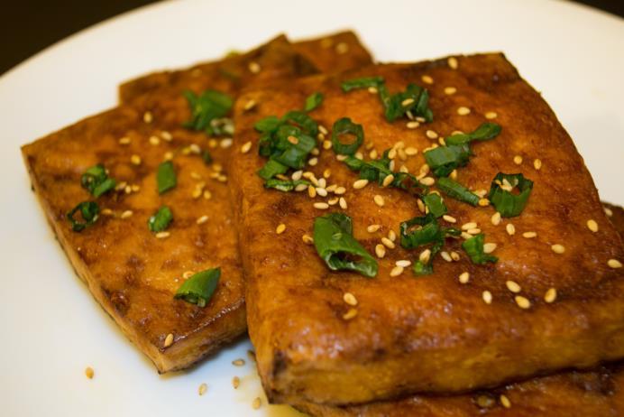 Baked Tofu 1 or more (16-ounce) containers extra-firm tofu Marinade (optional): 1 tablespoon sesame oil 1 tablespoon soy sauce 1 tablespoon rice vinegar 1 tablespoon water Other marinade ideas: