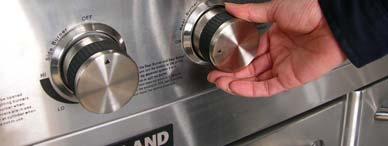 Push and turn the Searing knob to HI position and hold