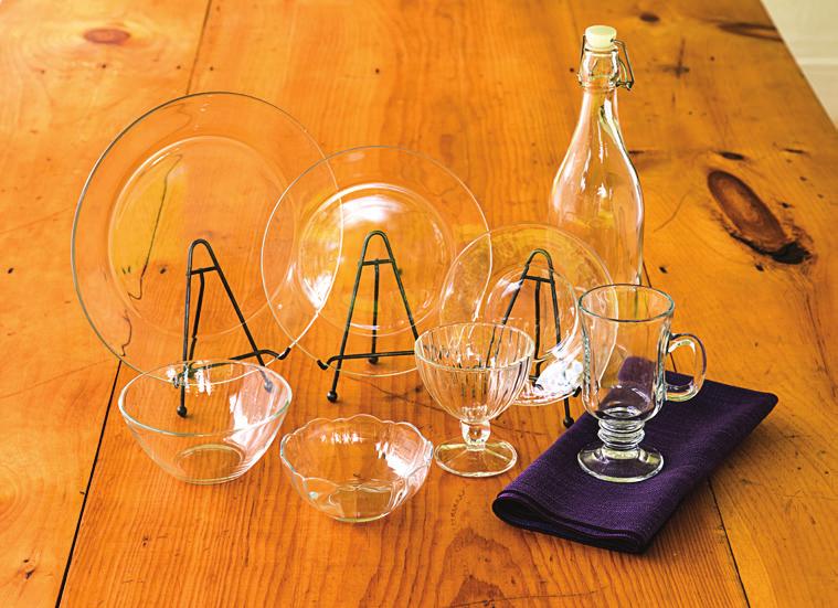 45 Clear Glass Use simply alone or with any pattern of china.