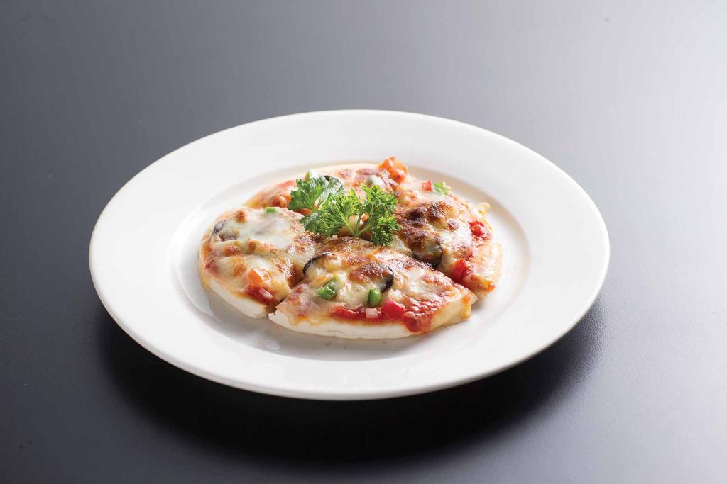 MINI PIZZA choice of grilled chicken or beef
