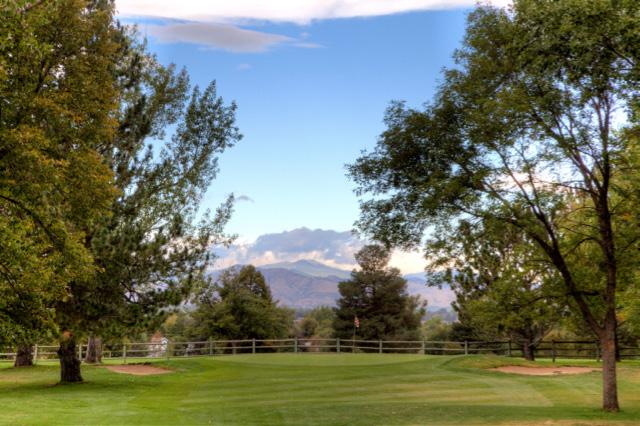 Tournament Packages Denver Golf hosts Corporate and Charity Events, Leagues and Outings ranging from 21-216 players. Below are the basic tournament starting prices, inclusions and upgrades.
