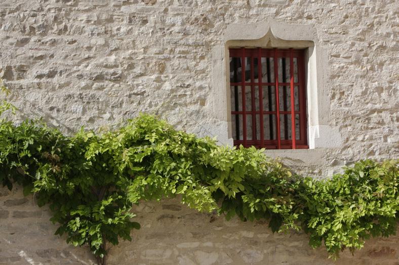 The History Clos de Tart is a rare gem: a Côte d Or grand cru that has remained intact and safeguarded by only three proprietors since its