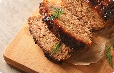 Turkey Meatloaf 1 pound ground turkey 1 egg 1/2 cup salsa 1/4 cup chopped red bell pepper 1/4 cup chopped yellow bell pepper 1/2 cup chopped onion 1/2 cup dry, unseasoned bread crumbs 1/2 teaspoon