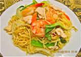 95 Glass noodles with egg, baby corn, onion, cabbage, broccoli, tomato, carrots and your choice of meat pan