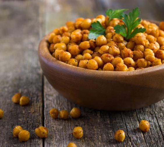 Roasted Chickpeas Serves: 4 Prep Time: 25 mins Coating chickpeas in spices and roasting them in the oven is a great way to turn them into a crispy and delicious snack.