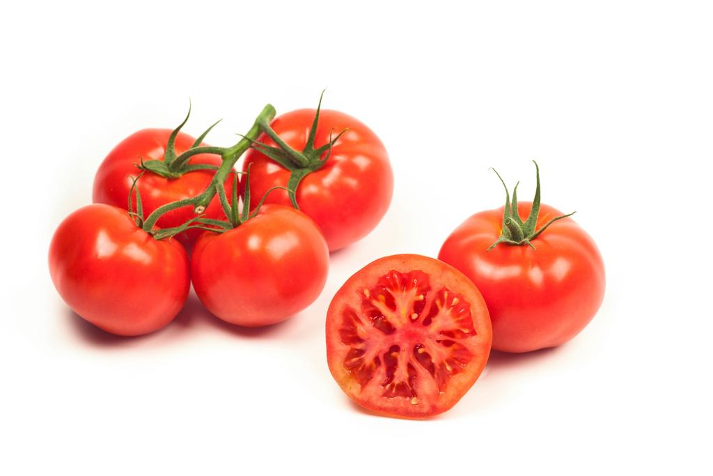 Marnax HTL1205377 Large sized tomato for loose harvest without calyx Pruning advice 4 5 fruits per cluster 160 200 gram HR: ToMV: 0, 1, 2 / Ff: A-E / Va: 0 / Vd: 0 /
