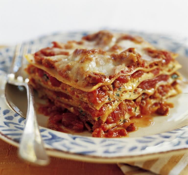 Pasta Entrees $14.99 per person Home Style Classic Beef Lasagna Home Style Vegetable Lasagna Salmon Entrée $15.